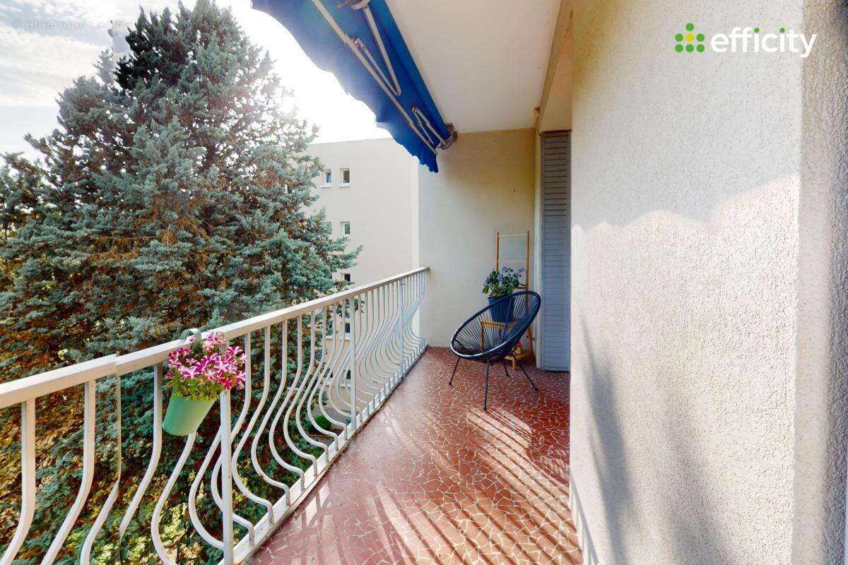 Appartement à CALUIRE-ET-CUIRE