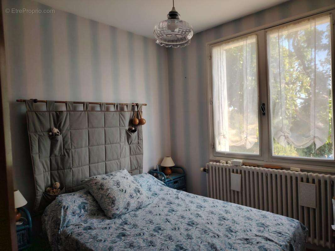 Maison Familiale de 137 m² avec sous-sol à 5 minutes de Chatellerault sur un Terrain de 1530 m² - photo 10