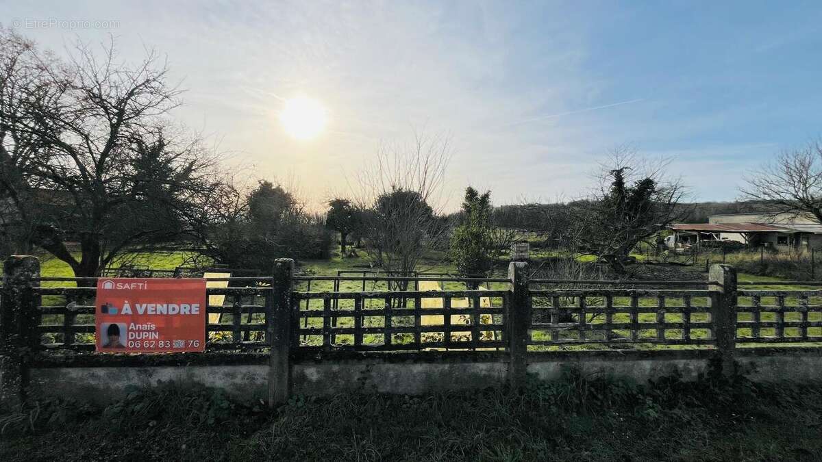 Photo 3 - Terrain à GOUDELANCOURT-LES-BERRIEUX