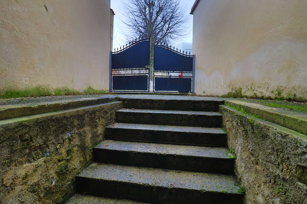 Appartement à VILLESENEUX