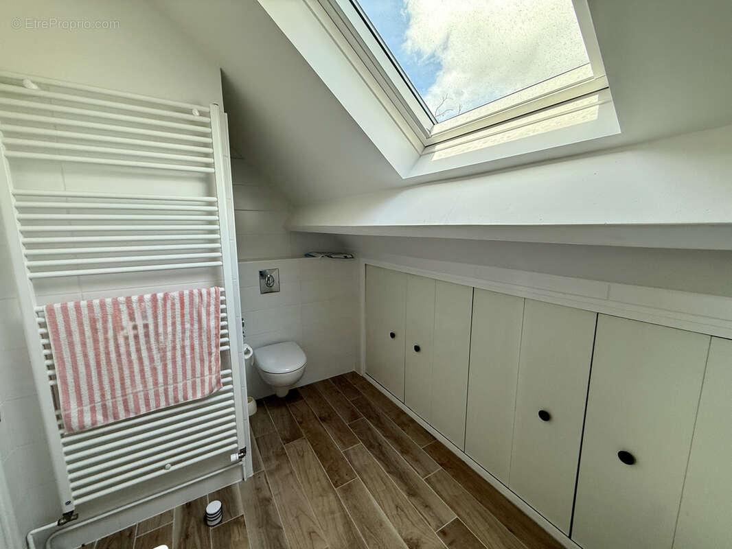 Sublime propriété T 7 avec 2 garages sur un terrain de 1480 m2 - photo 7