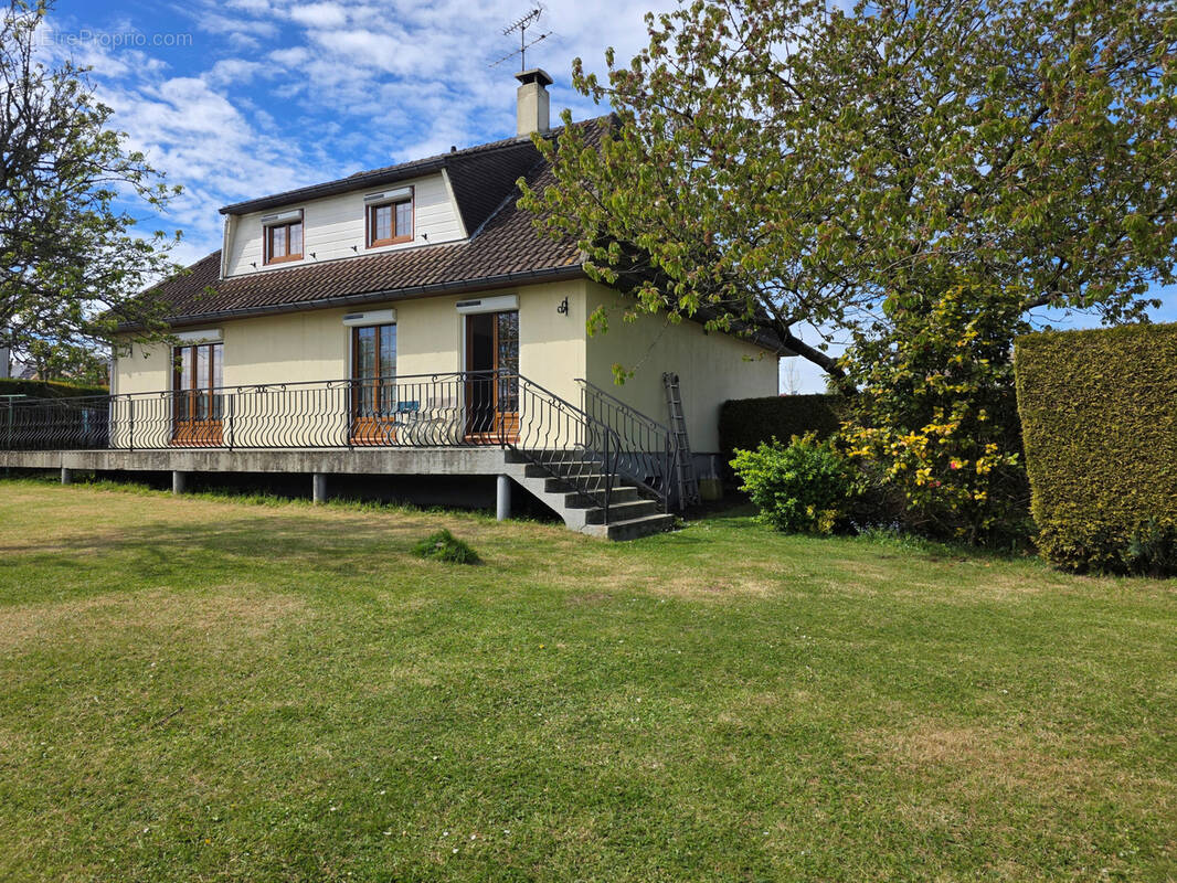Maison à SAINT-AUBIN-ROUTOT