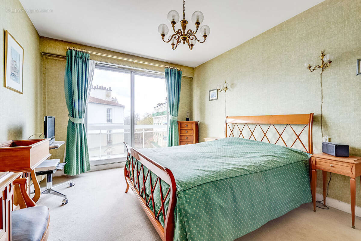 Appartement à PARIS-20E