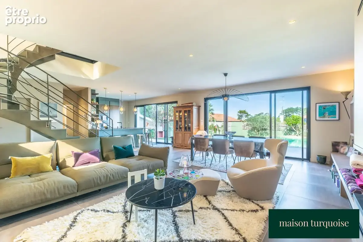 Maison 186 m² à Anglet  - photo 2