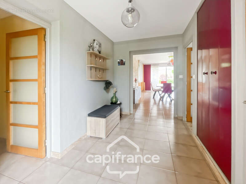 Maison d'Architecte 175m2 1464m2 de terrain clos et arboré - photo 6