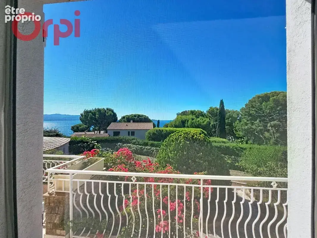 Sanary-sur-Mer — Vue mer panoramique et volumes d'exception - photo 11