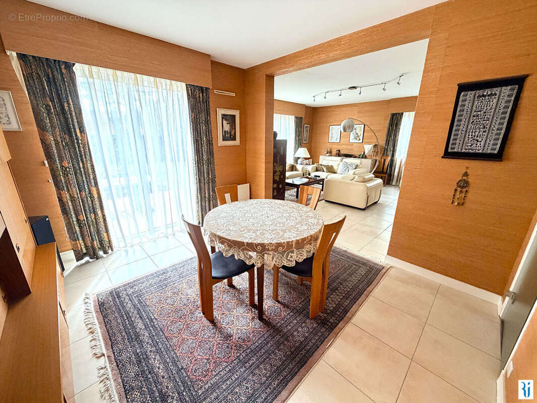 Maison 194 m² à Bonsecours  - photo 7
