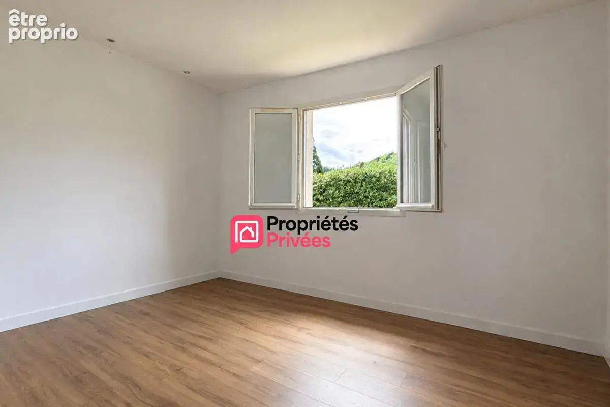 Coup de coeur maison T6 de plain-pied de 195m², terrain 1200m² PAUGNAT 63410 - photo 11