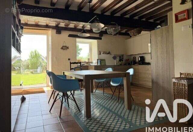 Maison 255 m² à Marcilly  - photo 7