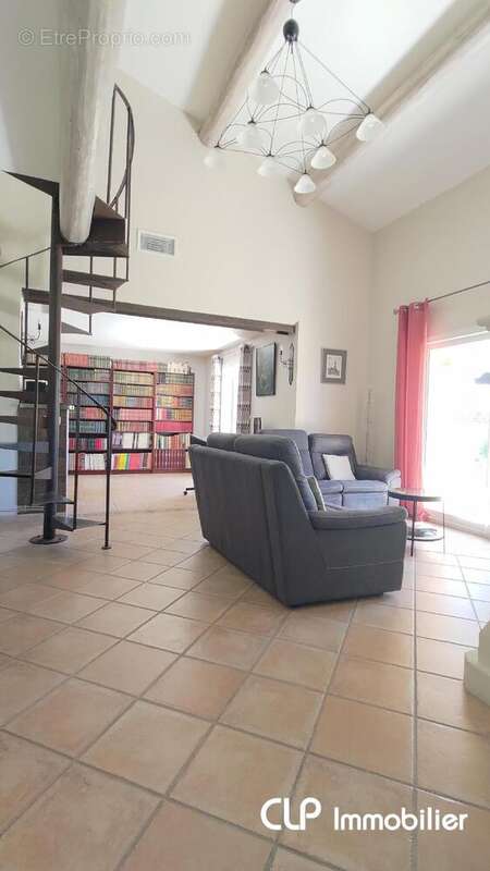 Maison 160 m² à Montelimar  - photo 10