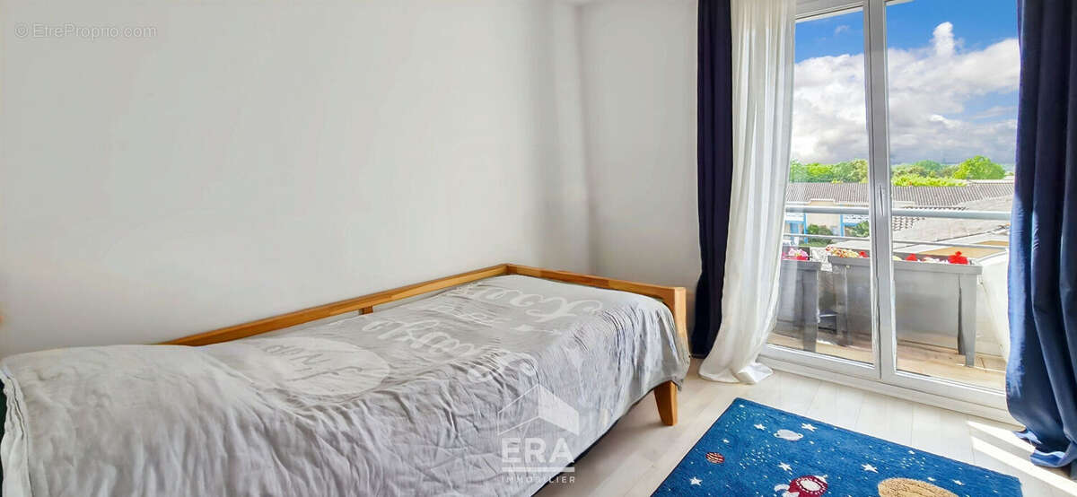 EYSINES CENTRE - Appartement T3 de 67m² - balcon 10m² - exposé Ouest - 1 place de parking - photo 6