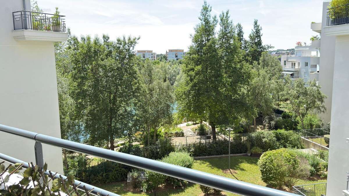 Appartement à NEUILLY-PLAISANCE