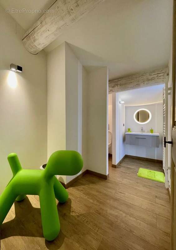 Maison à L&#039;ISLE-SUR-LA-SORGUE