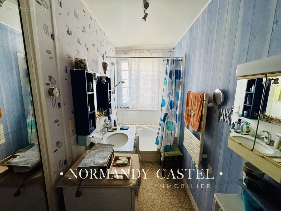 Appartement à TROUVILLE-SUR-MER