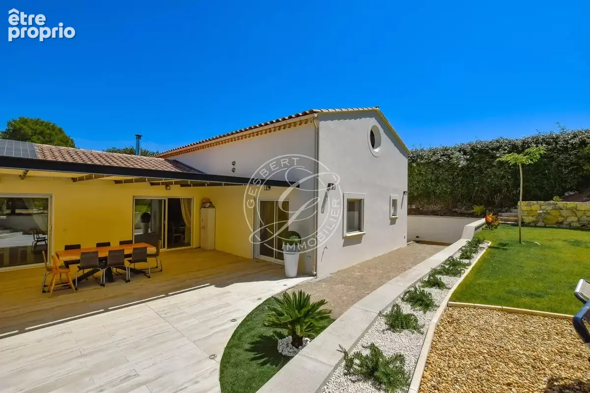 A vendre flayosc - villa  de 225 m2 avec piscine à pieds au village - photo 29