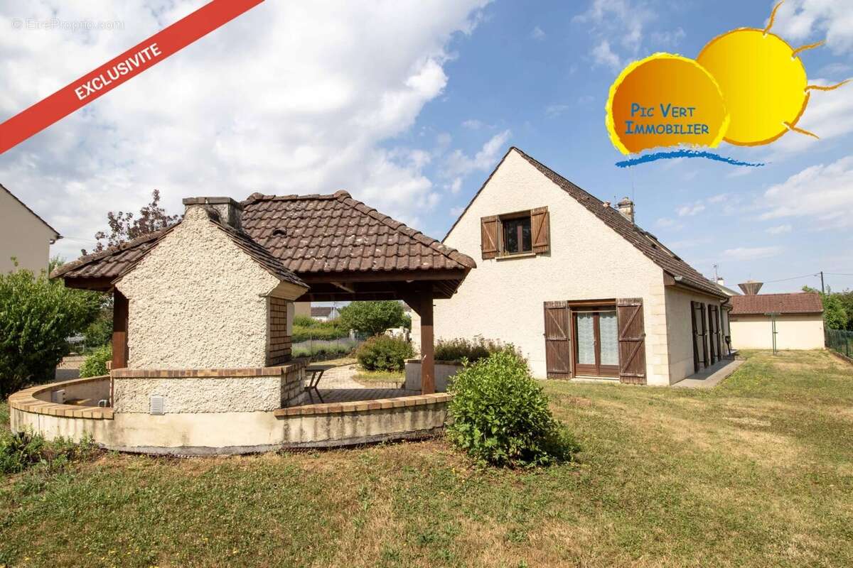 Maison avec chambres de plain-pied et jardin arboré - photo 3