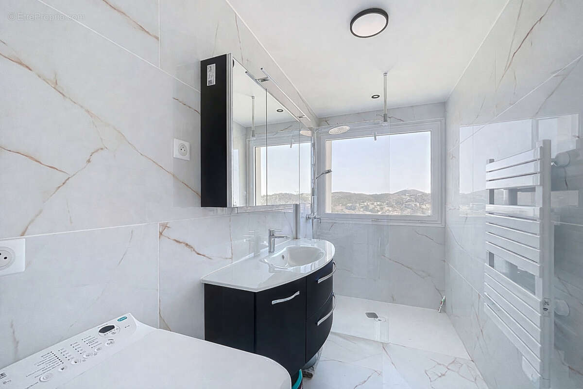 Appartement à SAINT-RAPHAEL
