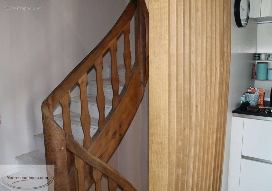 Appartement à SAINT-LAURENT-SUR-SAONE