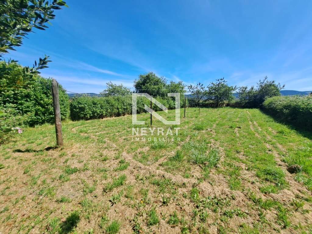 Maison à SAINT-FORGEOT