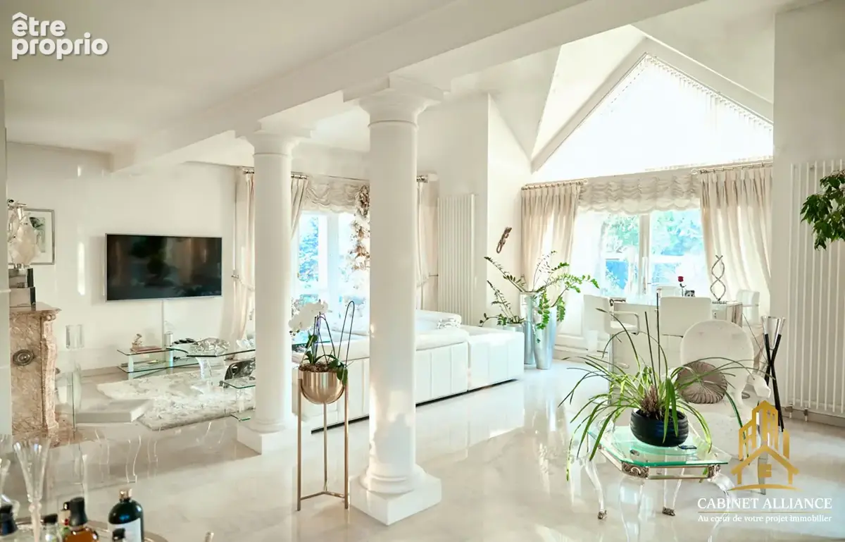 Propriété de Prestige à vendre avec une piscine - photo 4