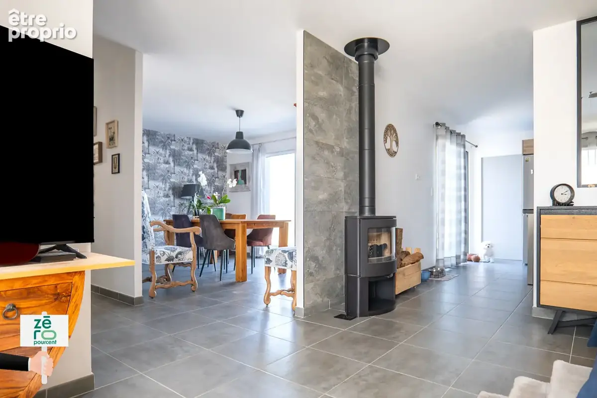 Maison récente de plain-pied à Chaillé-les-Marais   4 chambres, suite parentale, garage-atelier et terrain con - photo 6
