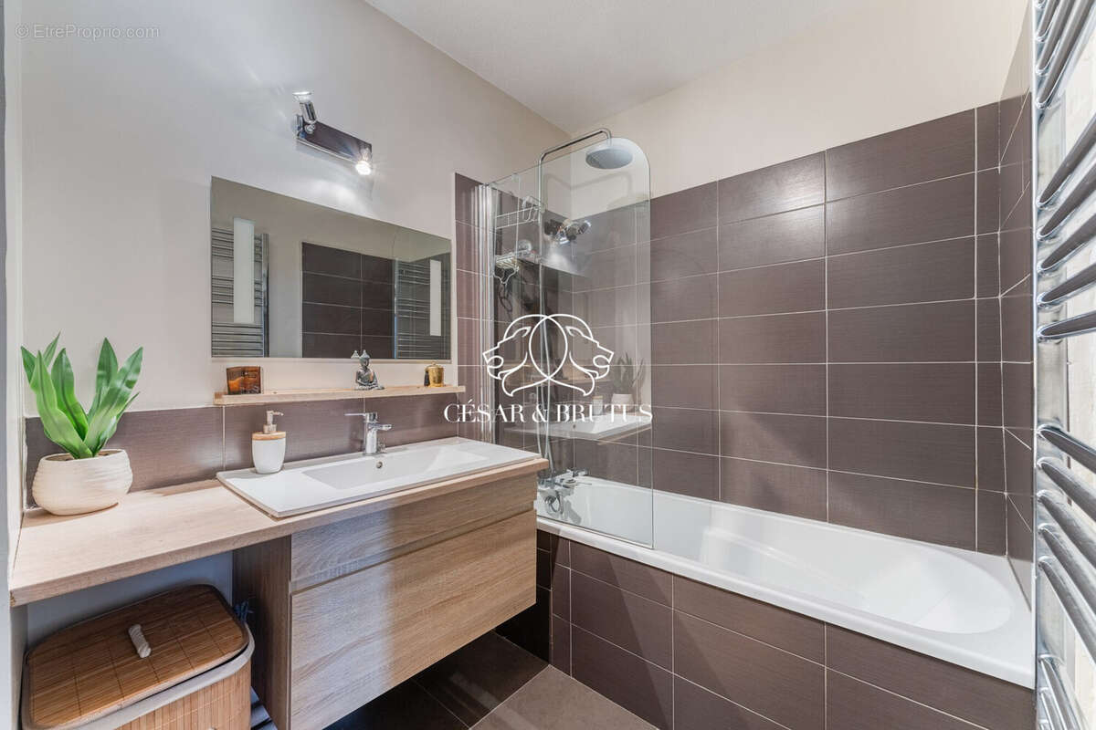 Appartement à LYON-7E