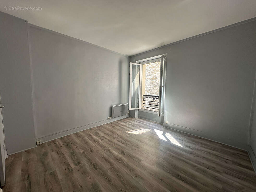 Appartement à PARIS-10E
