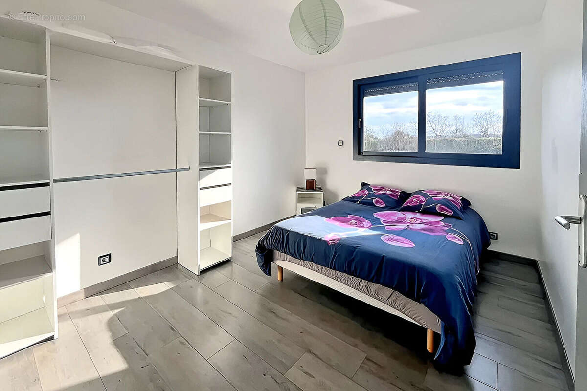 Maison à SAINTE-SOULLE