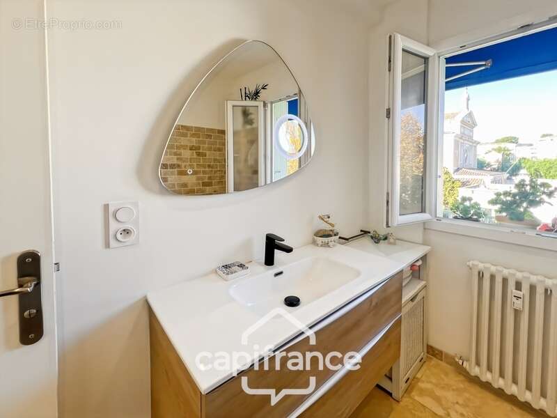 Appartement à HYERES