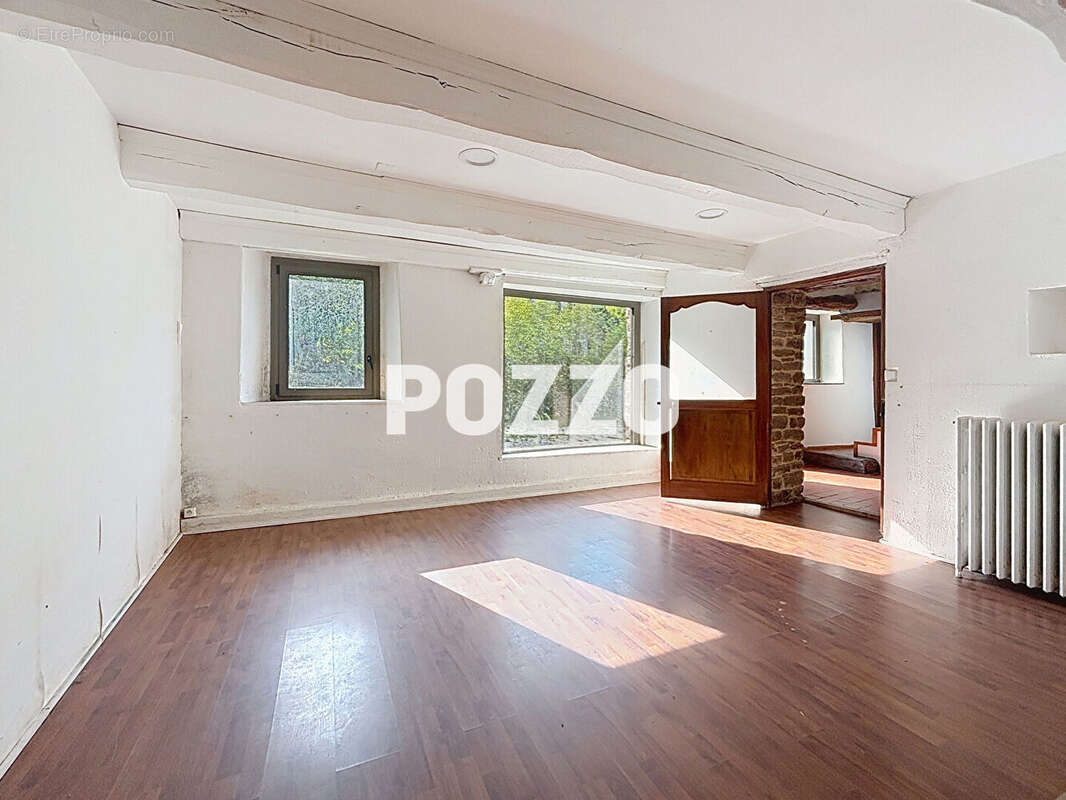 Maison à SAINT-PLANCHERS