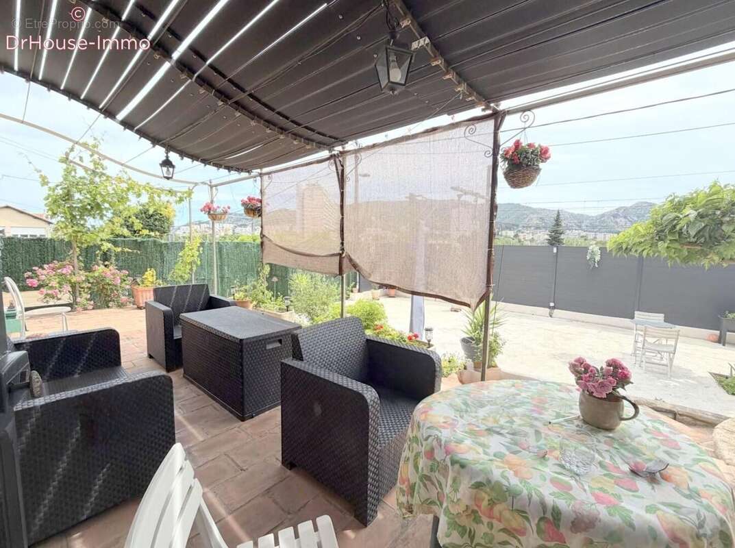 Appartement 79 m² à Marseille-11e  - photo 24