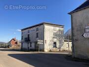 Photo 1 - Maison à LIGNY-EN-BRIONNAIS