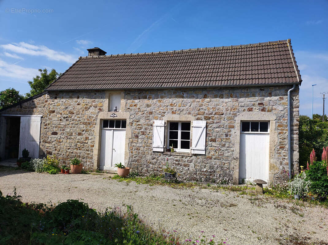Maison à SAINT-SAUVEUR-LE-VICOMTE