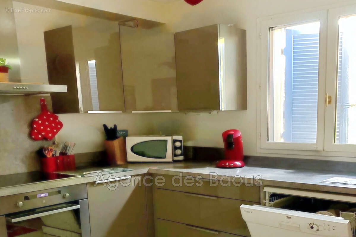 Maison à TOURRETTES-SUR-LOUP