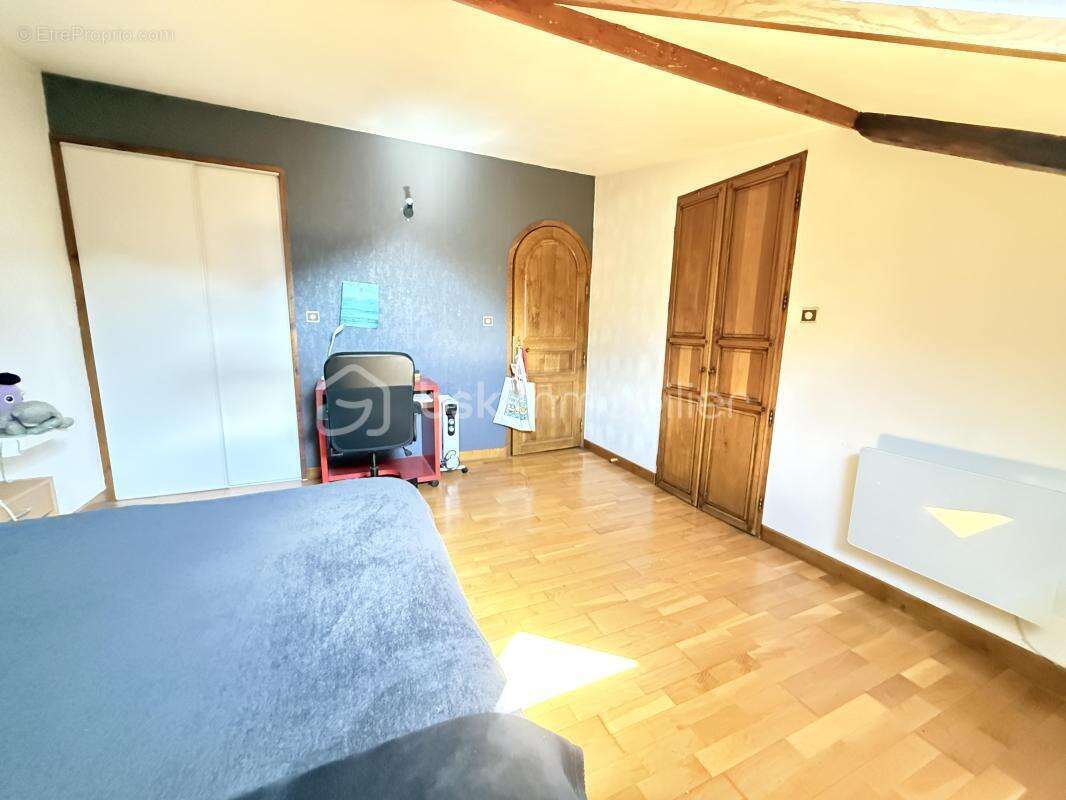 Maison à AISEREY