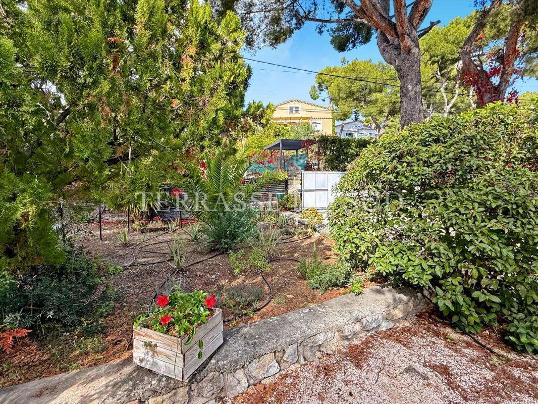 Maison à LA CADIERE-D&#039;AZUR