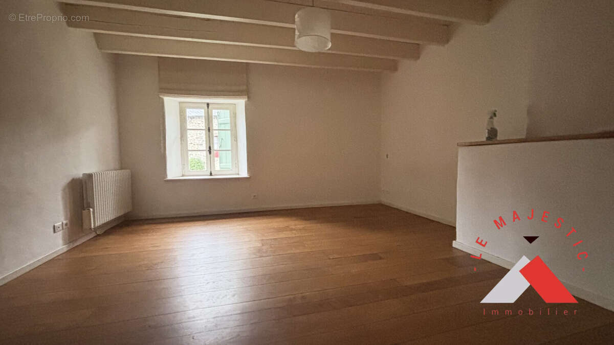 Maison à SAINT-SULIAC