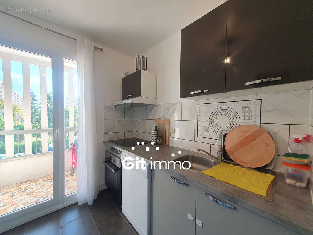 Appartement à MARSEILLE-9E
