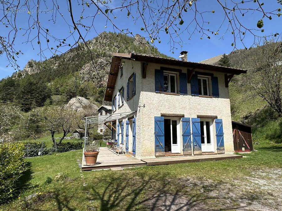 Maison à BELVEDERE
