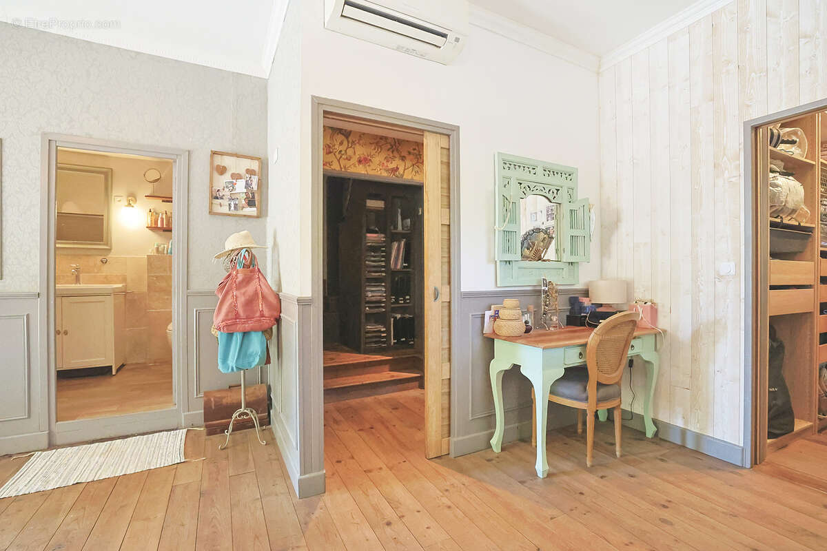 Maison à SOLLIES-PONT