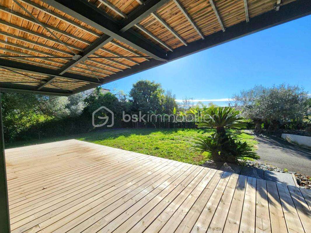 À Pézenas, superbe villa d'architecte - photo 8