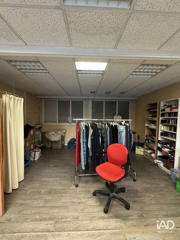 Photo 3 - Commerce à SAINTE-GENEVIEVE-DES-BOIS