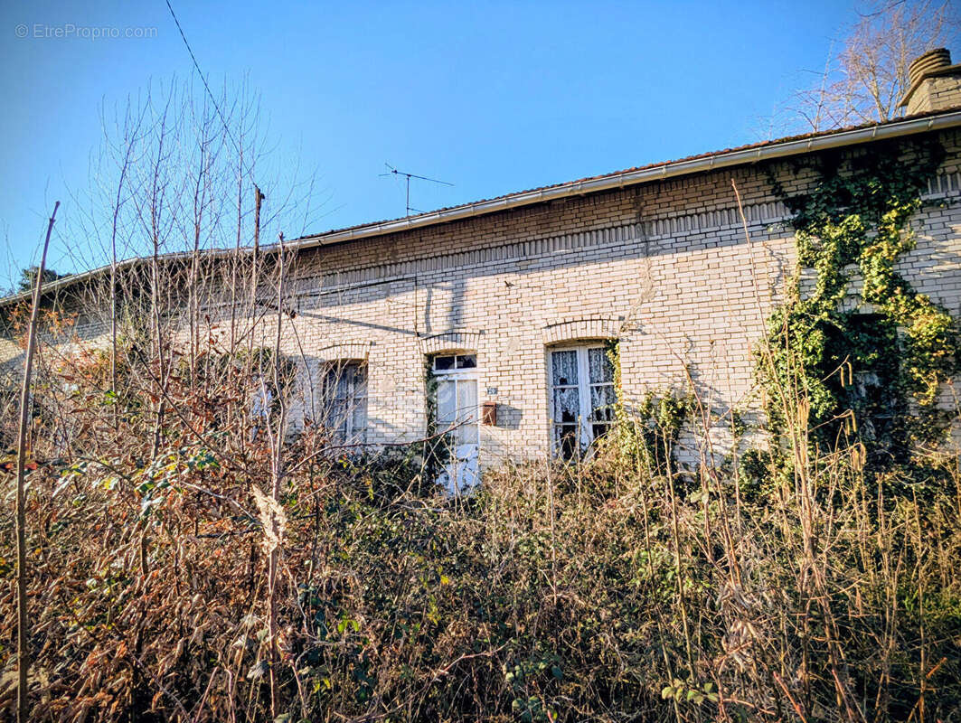 Cormicy Terrain 2 567 m²  + Maison à démolir ou reconstruire. Division possible - photo 4