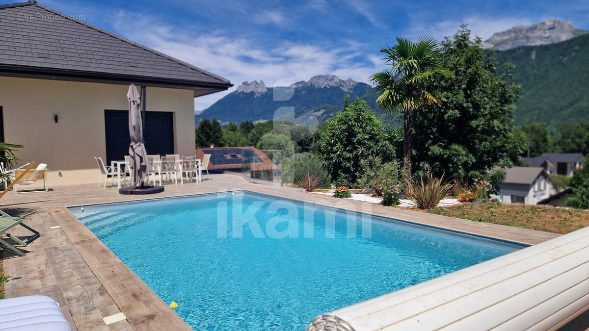 Maison à LATHUILE