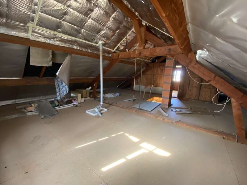 Maison familiale au calme avec potentiel à développer - photo 11