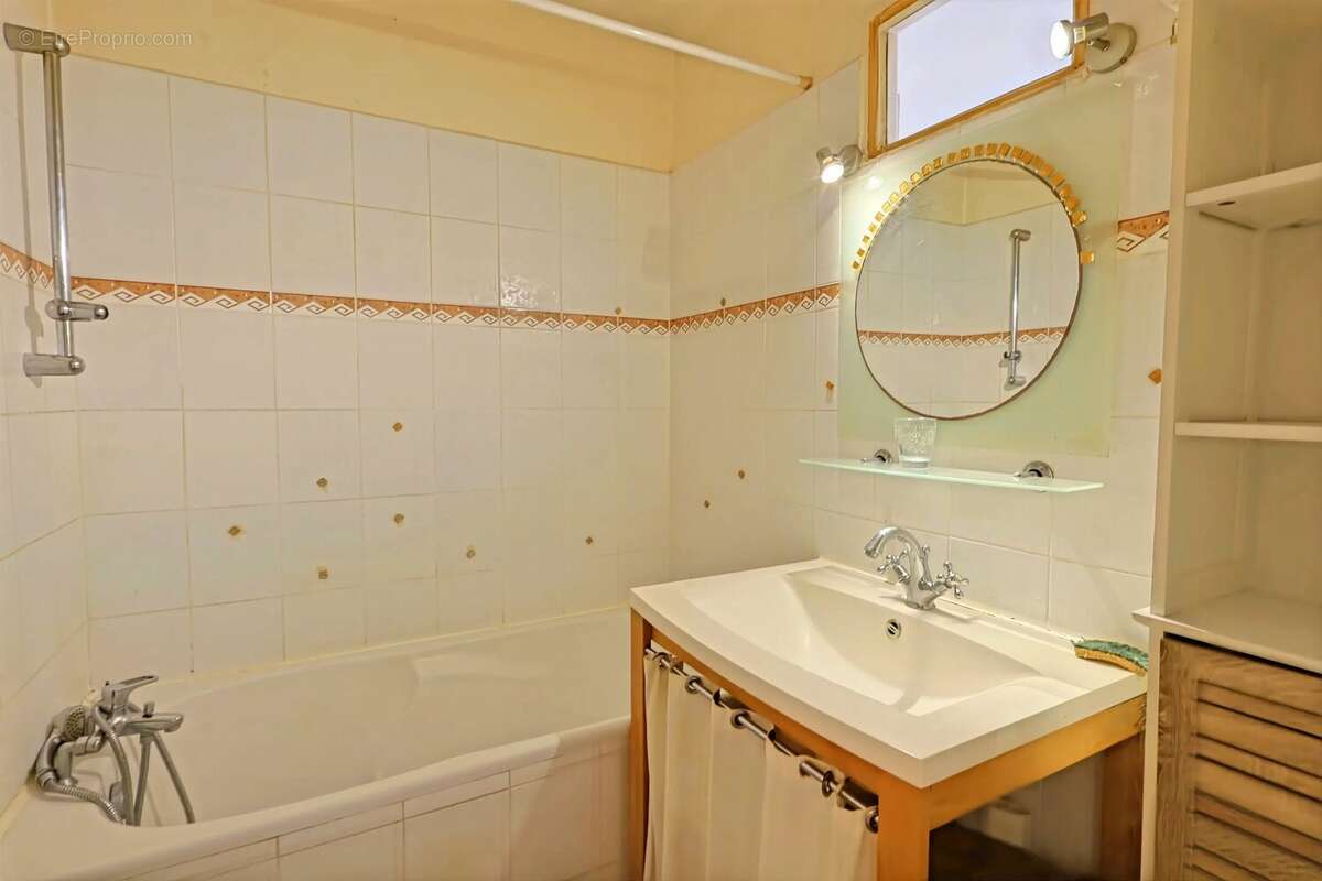 Antibes – Vue Mer Exceptionnelle  3 Pièces 58 m² Traversant - photo 9
