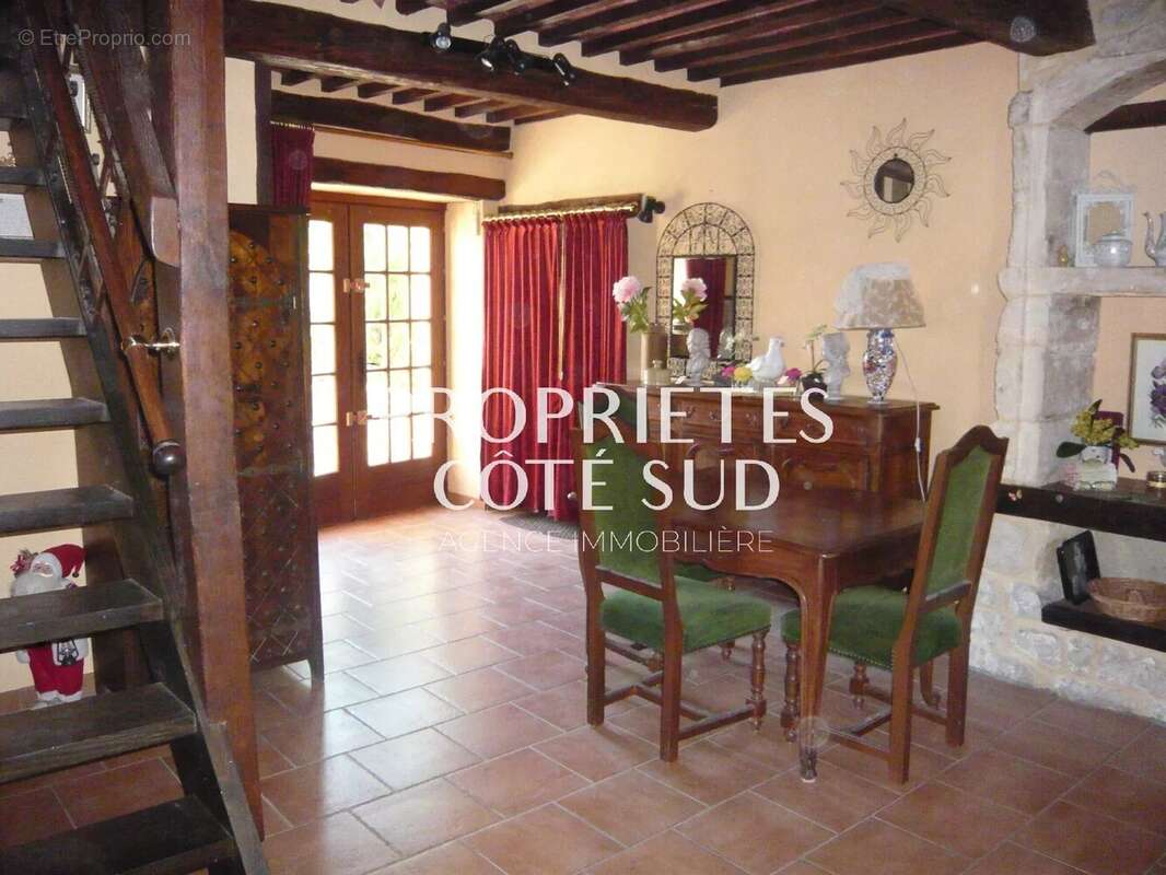 Maison à SAINT-PONS-LA-CALM
