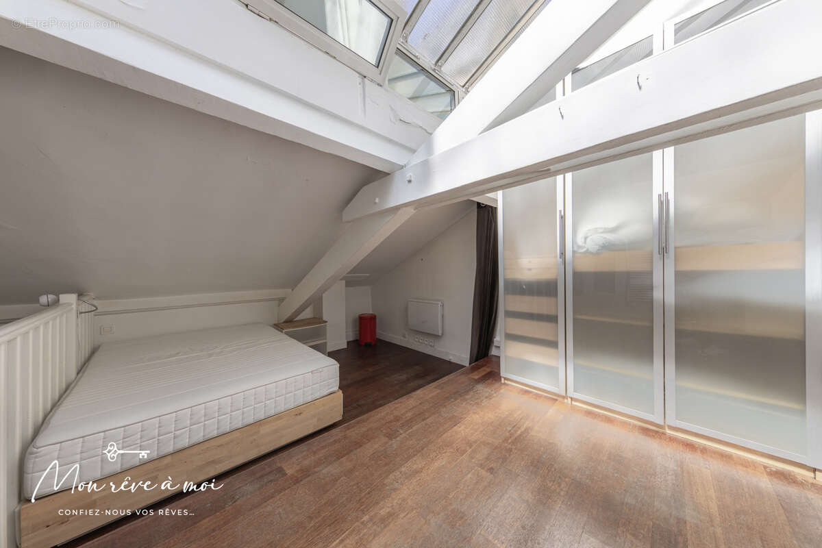 Appartement à PARIS-18E