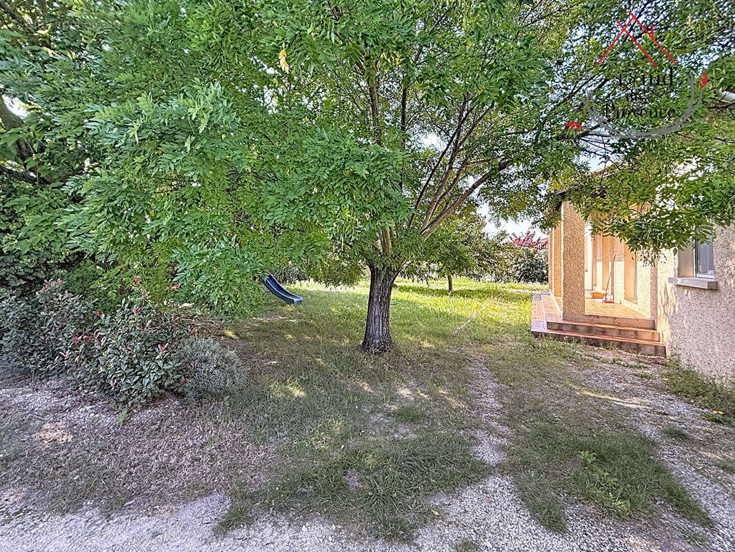 Maison à PERNES-LES-FONTAINES