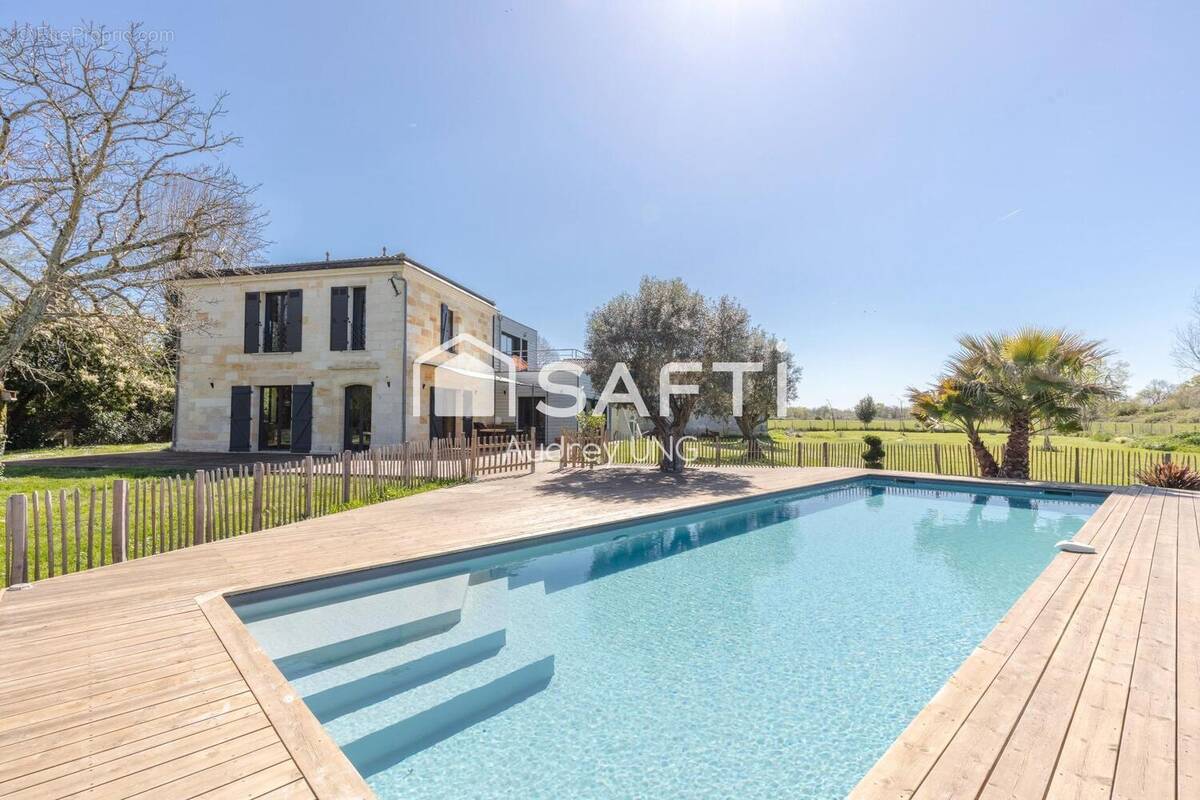 Photo 1 - Maison à SAINT-SULPICE-ET-CAMEYRAC